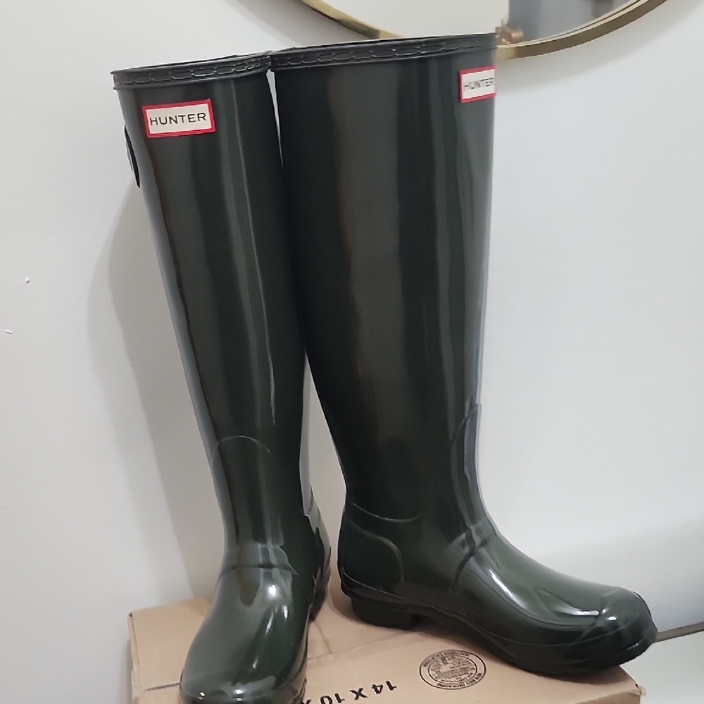 Hunter Dark Green Tall Boots - Picture 4 of 15
